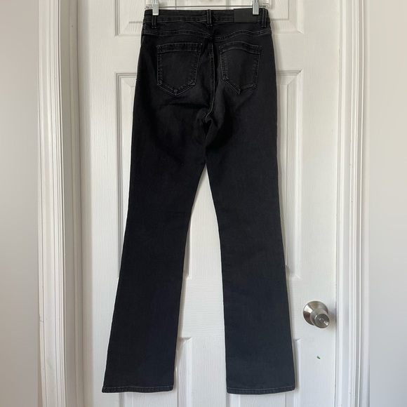 Massimo Dutti Mid Rise Boot Cut Stretchy Fit black denim jeans size 4 - Picture 2 of 7
